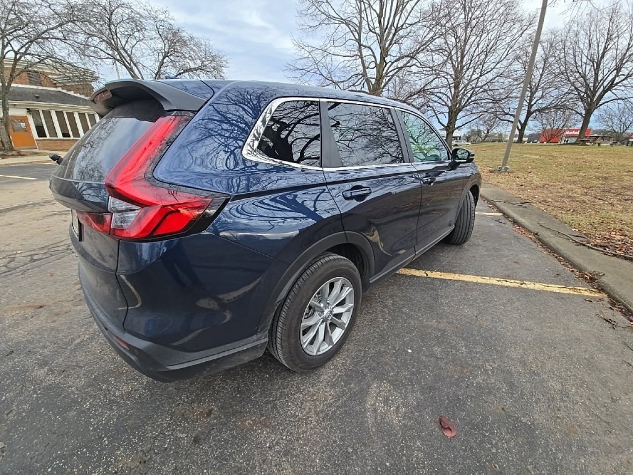 Used 2024 Honda CR-V EX-L image 38