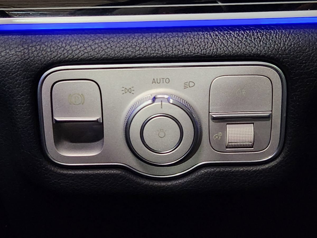 Used 2024 Mercedes-Benz GLS 450 4MATIC image 39
