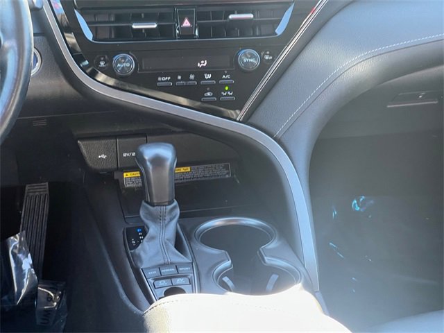 Used 2021 Toyota Camry XSE w/ Navigation Upgrade Package image 17