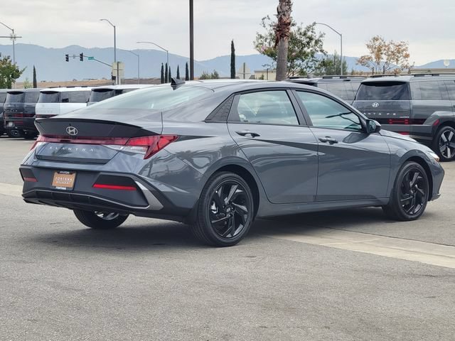 New 2026 Hyundai Elantra SEL Sport FWD image 3