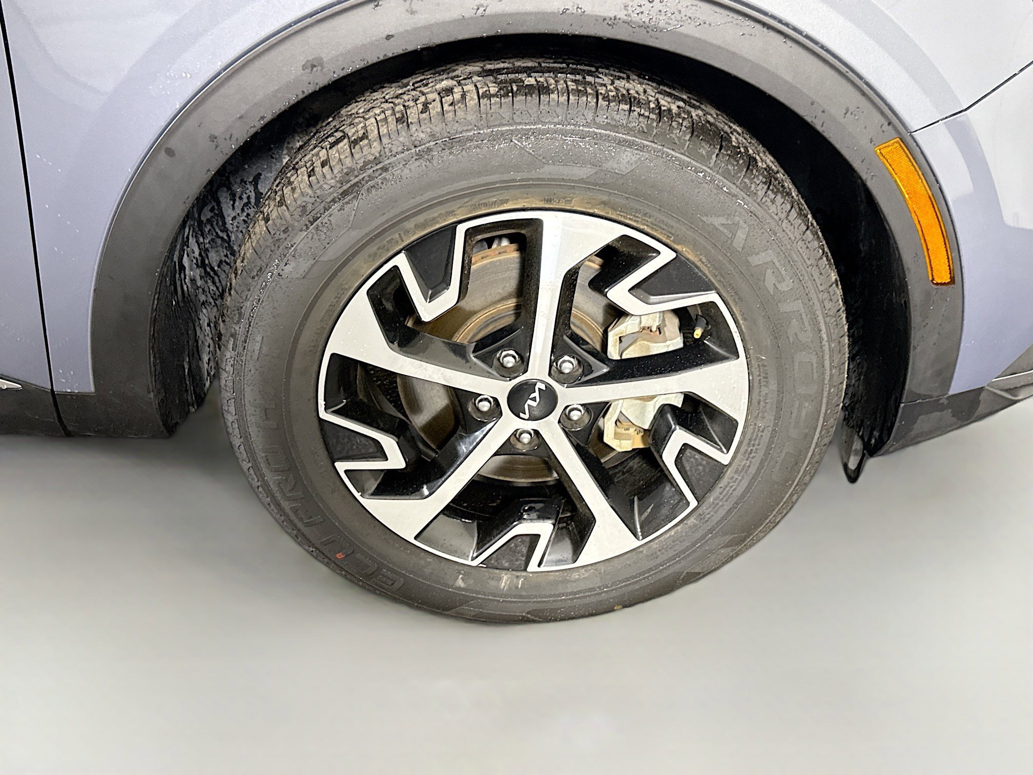 Used 2023 Kia Sportage EX image 32