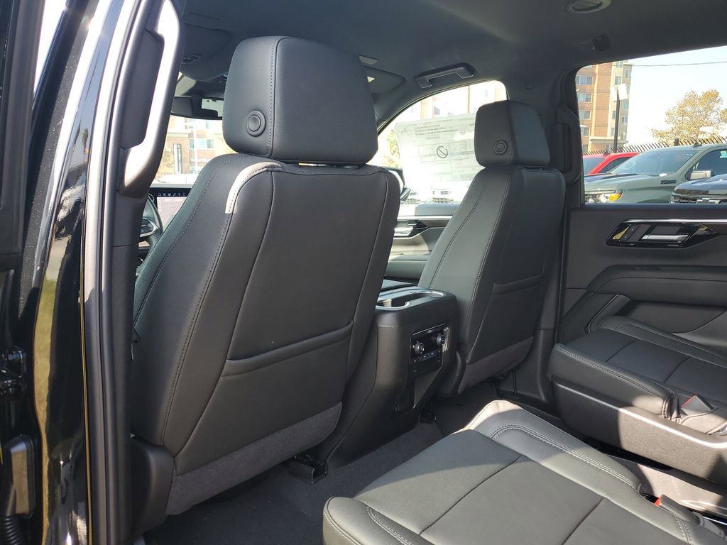 New 2026 Chevrolet Suburban LT w/ Comfort Package image 17