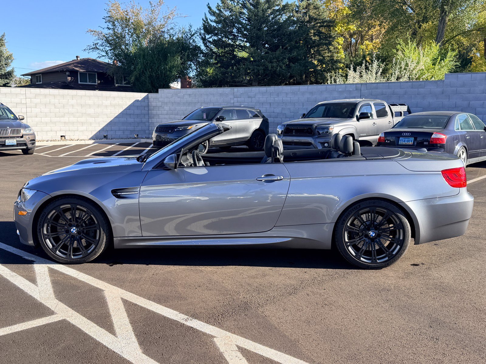 Used 2011 BMW M3 Convertible RWD image 15