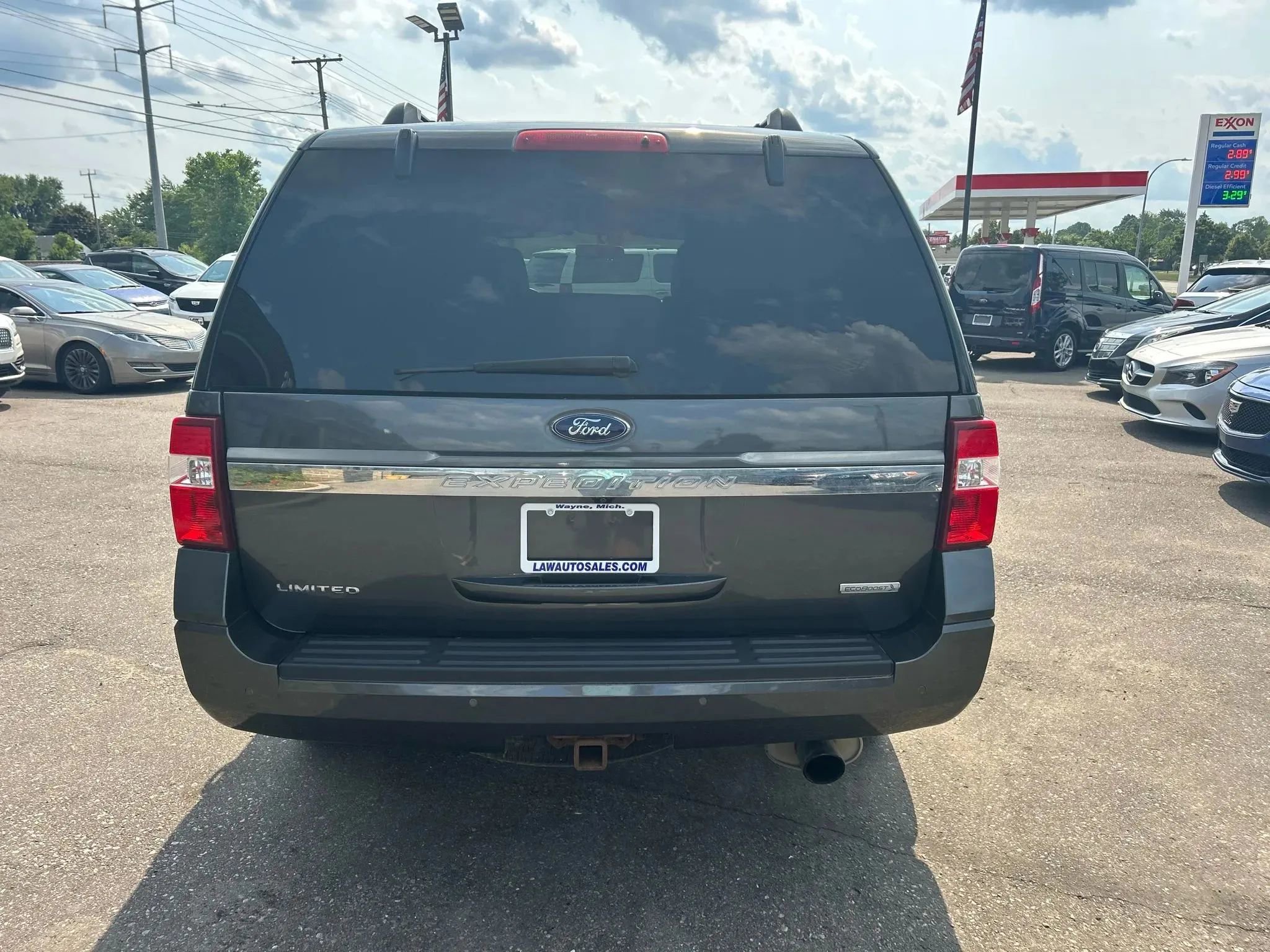 Used 2017 Ford Expedition Limited w/ Equipment Group 301A image 5