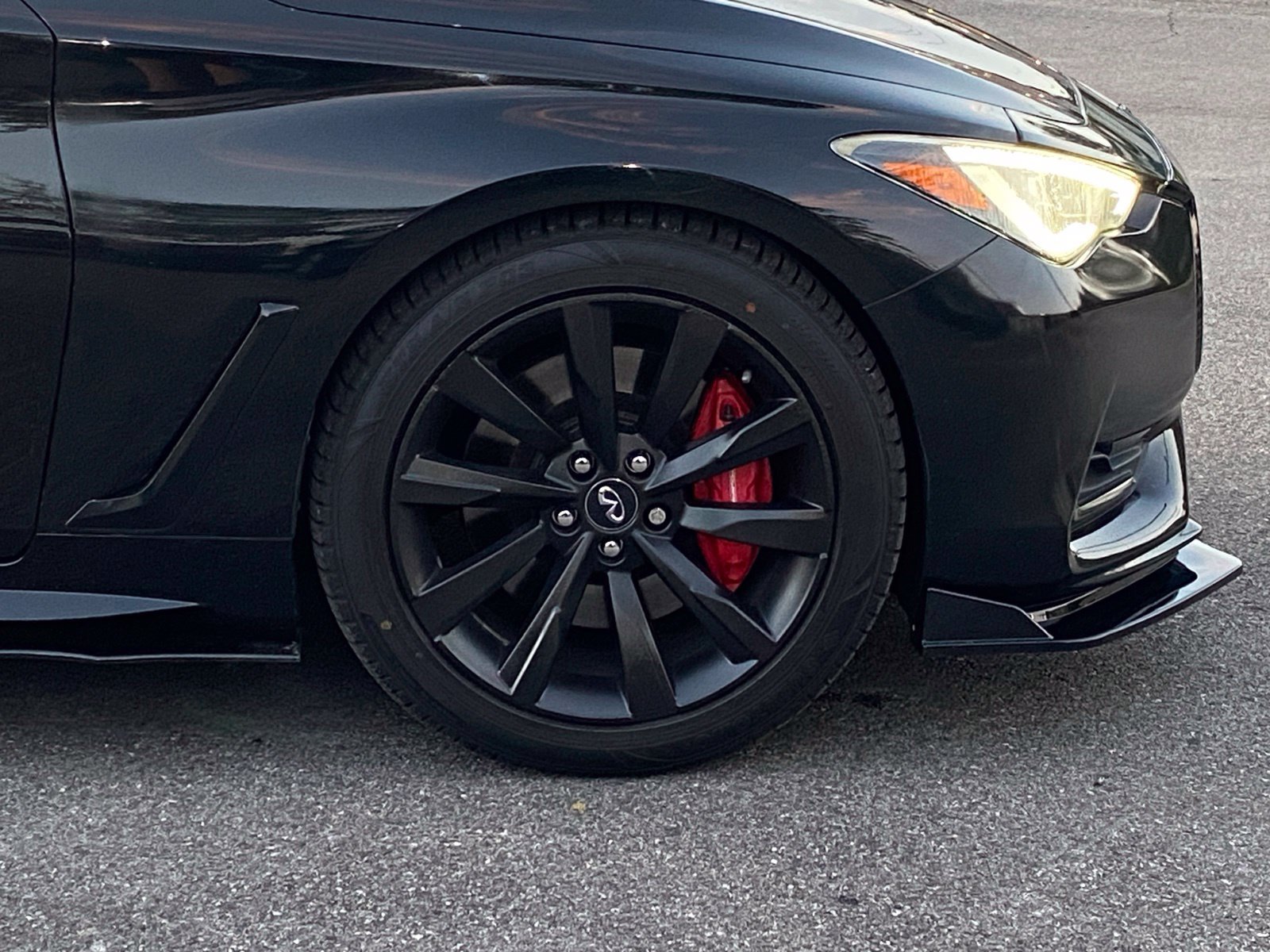 Used 2019 INFINITI Q60 3.0t Luxe w/ Essential Package AWD/4WD image 10