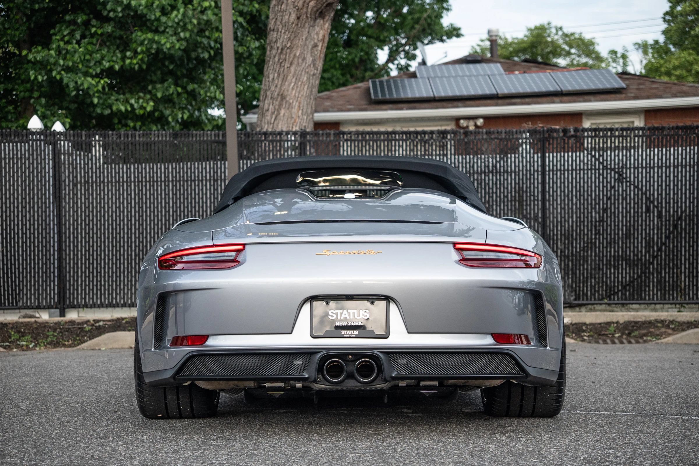 Used 2019 Porsche 911 Speedster RWD image 27