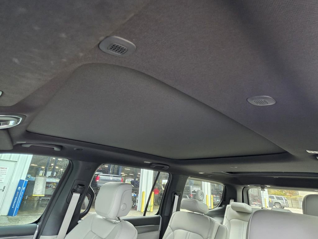 New 2025 Jeep Wagoneer Series II AWD/4WD image 8