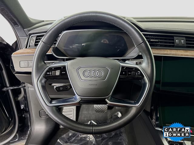 Used 2022 Audi e-tron Premium w/ Convenience Plus Package image 11