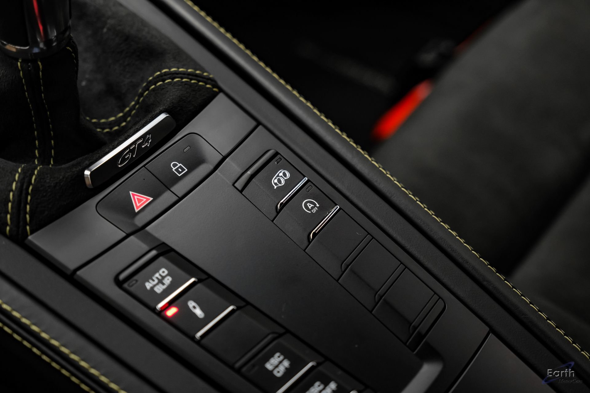 Used 2021 Porsche 718 Cayman GT4 RWD image 64
