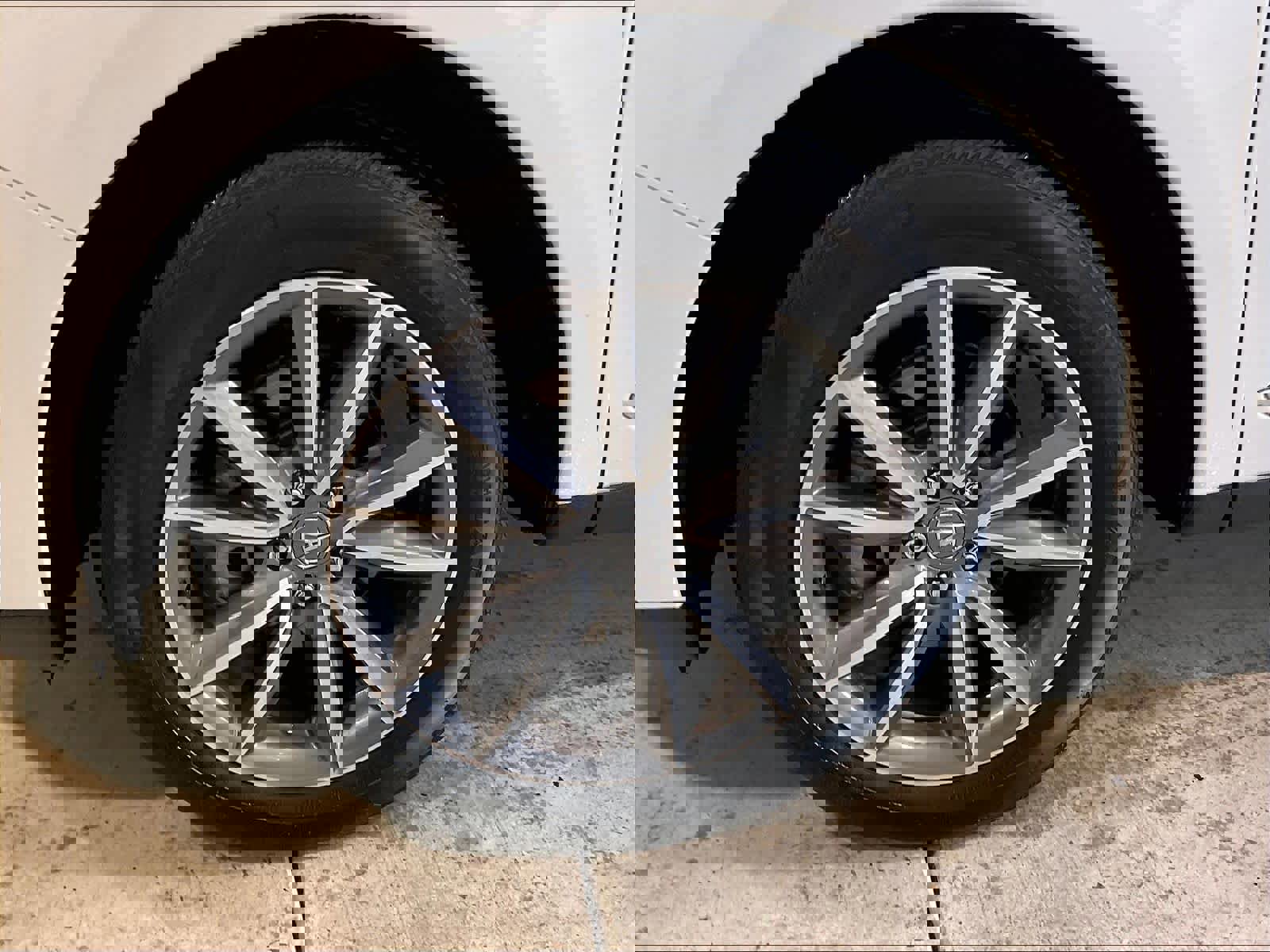 Used 2024 Acura RDX SH-AWD w/ Technology Package image 11