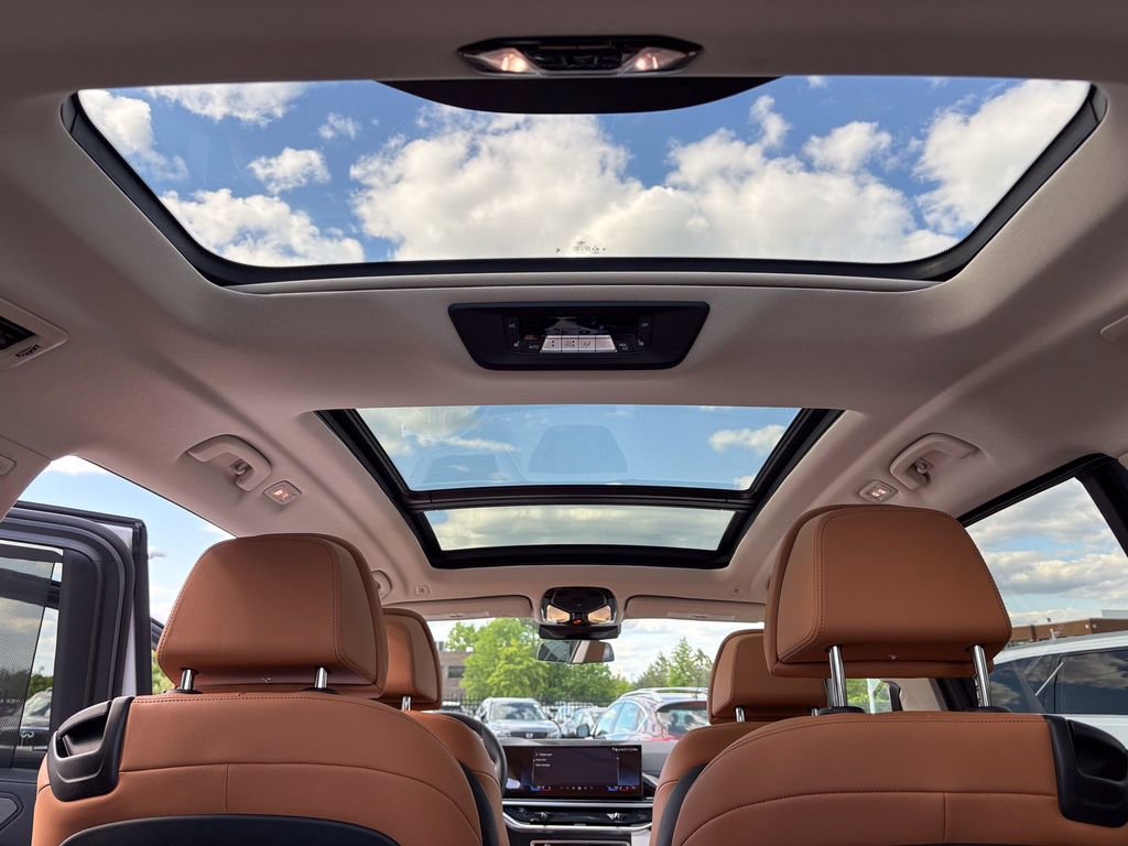 New 2026 BMW X7 xDrive40i AWD/4WD image 10