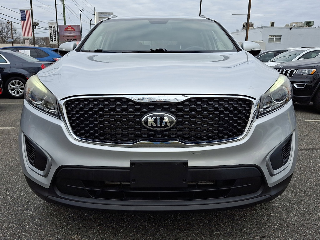 Used 2018 Kia Sorento LX image 8
