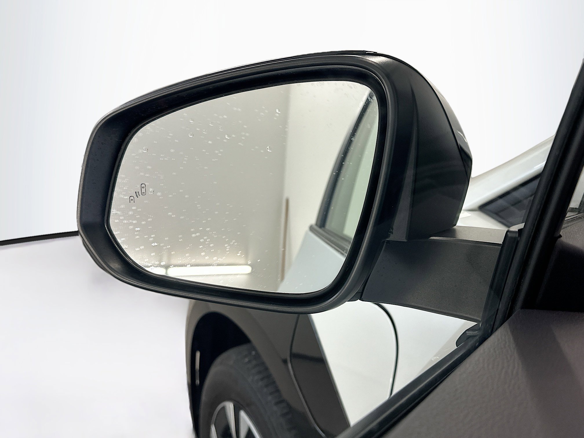 Used 2023 Toyota bZ4X XLE w/ Weather Package image 16