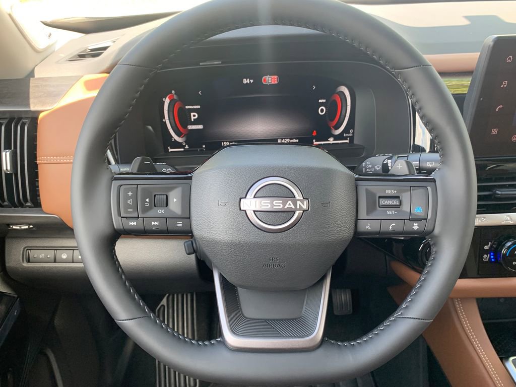 New 2026 Nissan Pathfinder Platinum image 9