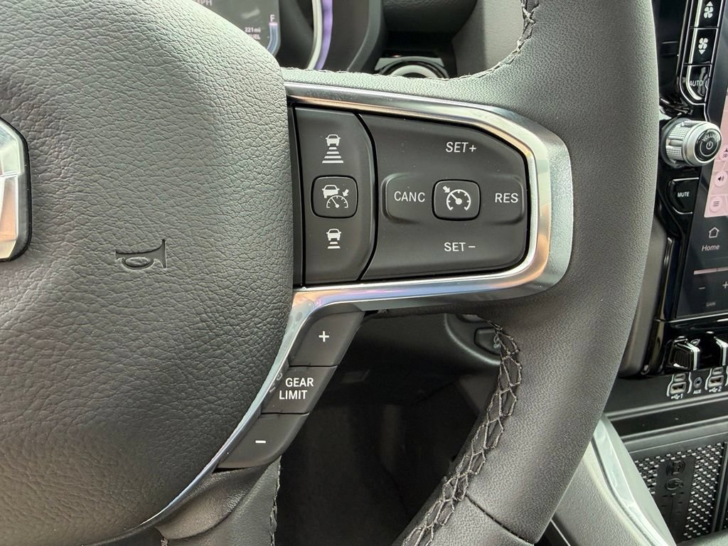 New 2026 RAM 1500 Laramie AWD/4WD image 17