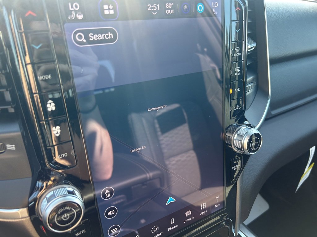 New 2026 RAM 1500 4x4 Crew Cab image 43
