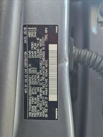 Used 2018 Volvo V60 T5 Cross Country image 24