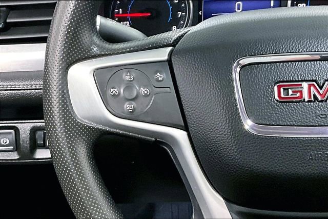 Used 2023 GMC Acadia SLE w/ LPO, Black Accent Package image 11