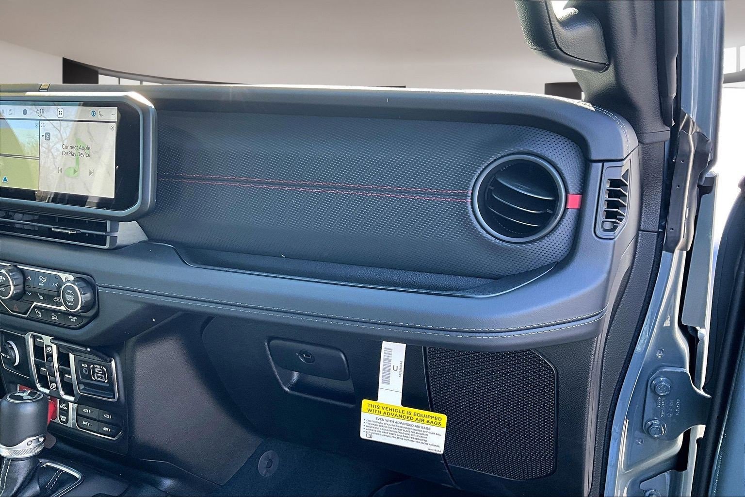 New 2025 Jeep Wrangler Rubicon w/ XTREMEE 35" Tire Package image 24