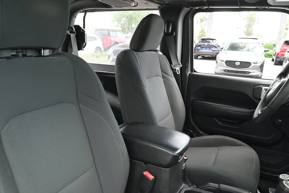 Used 2020 Jeep Wrangler Sport AWD/4WD image 14