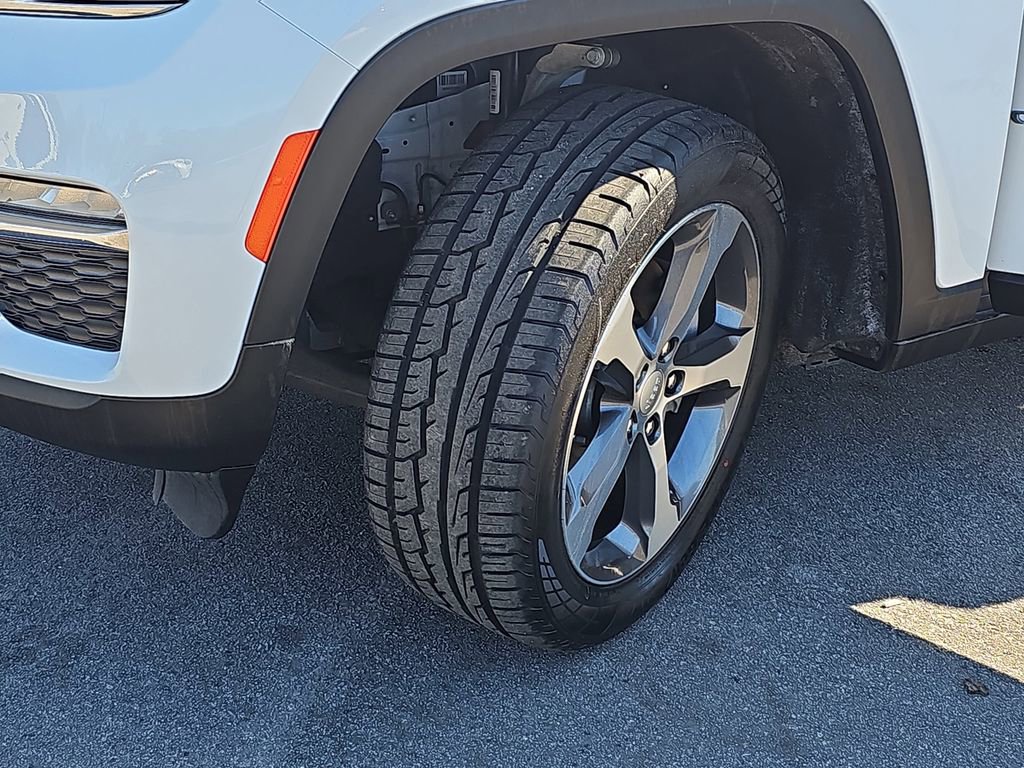 Used 2022 Jeep Grand Cherokee Limited 4xe image 36