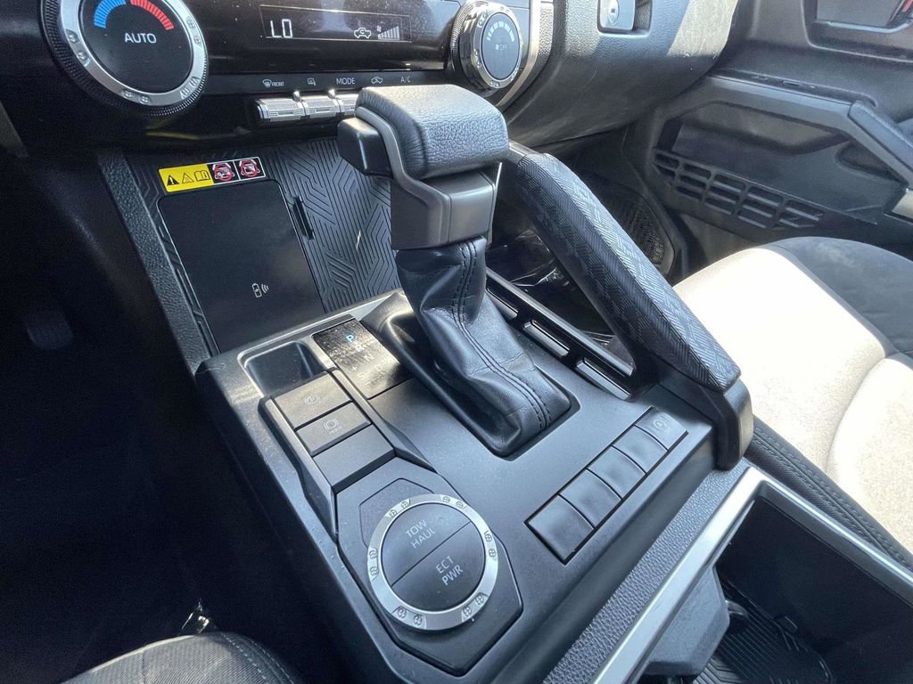 Used 2024 Toyota Tacoma SR5 w/ SR5 Upgrade Package RWD image 40