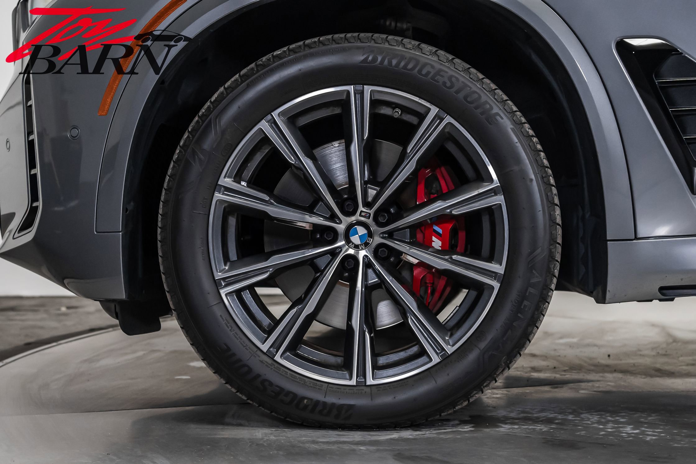 Used 2024 BMW X5 xDrive40i w/ M Sport Package image 17