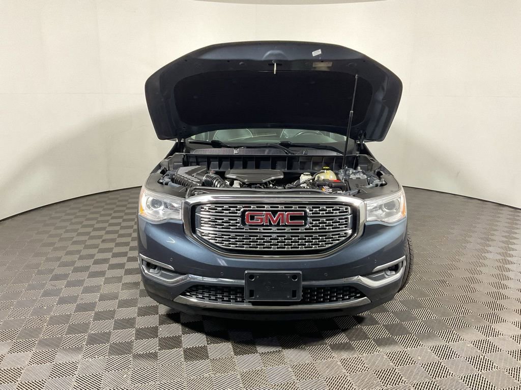 Used 2019 GMC Acadia Denali image 6