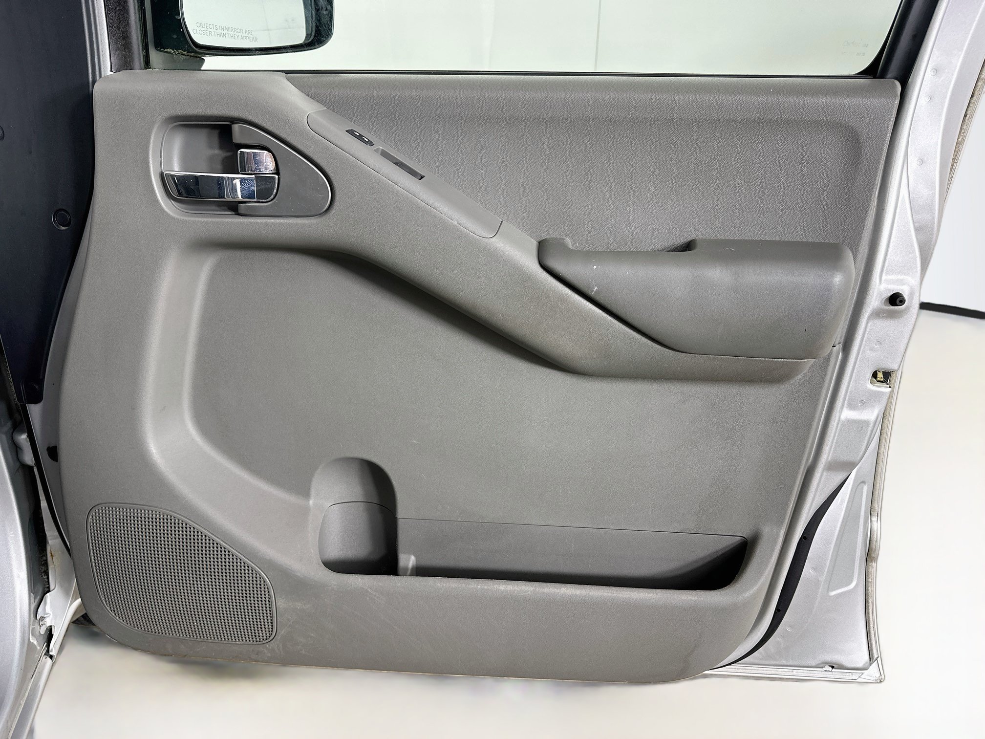 Used 2014 Nissan Frontier SV RWD image 29