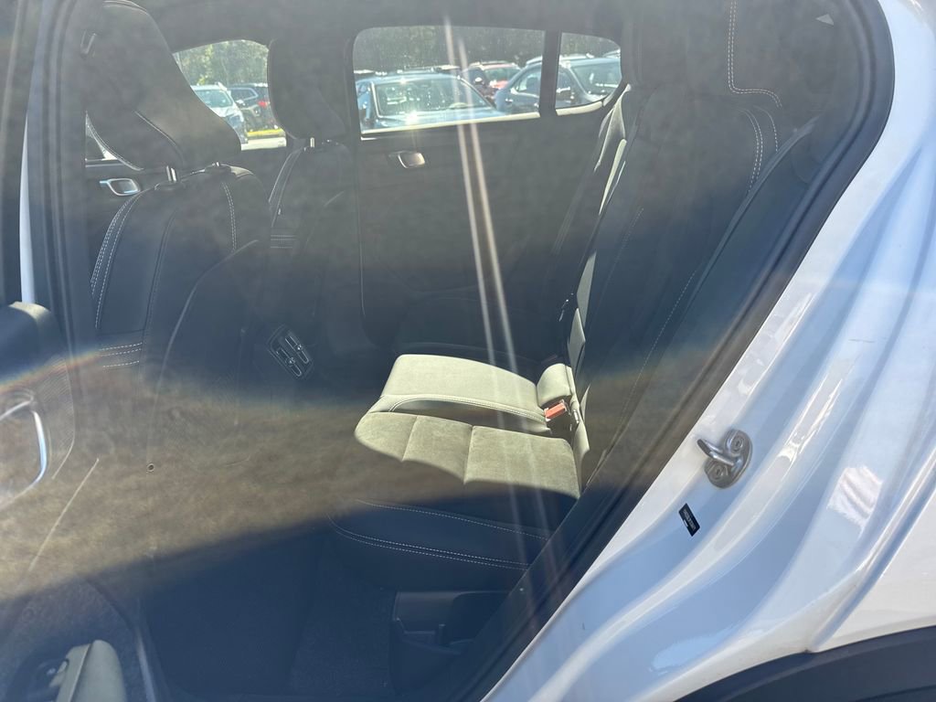 Certified 2023 Volvo C40 P8 Recharge Plus image 28