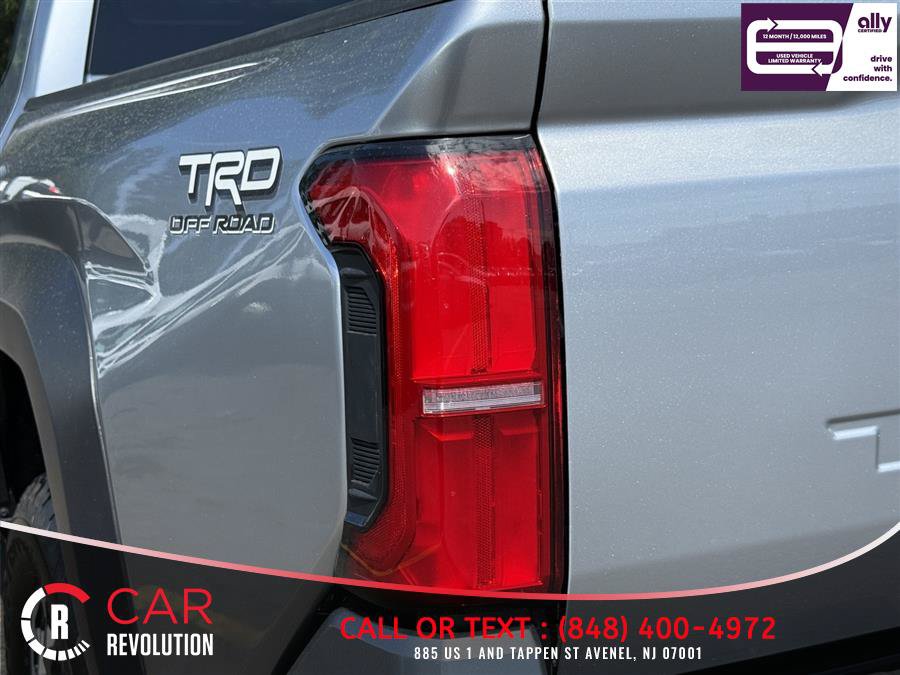 Used 2024 Toyota Tacoma TRD Off-Road AWD/4WD image 41