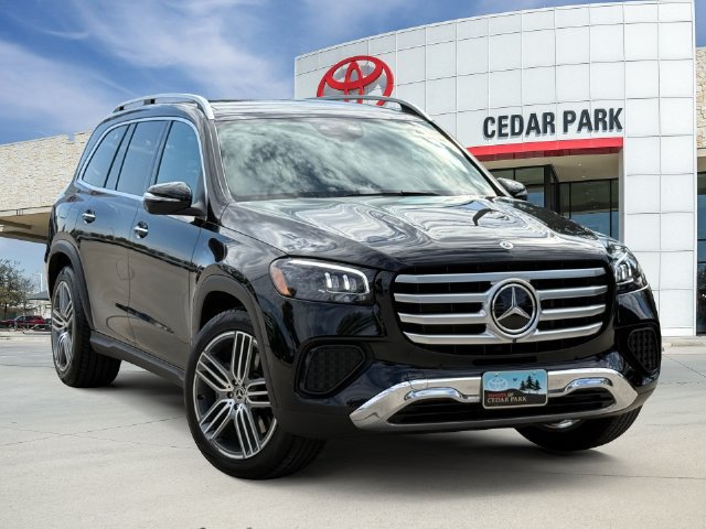 Used 2025 Mercedes-Benz GLS 450 4MATIC image 1