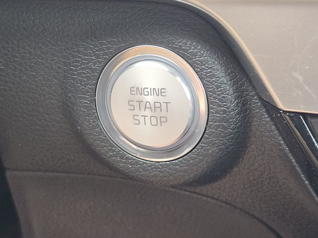 Used 2024 Kia Telluride LX FWD image 32