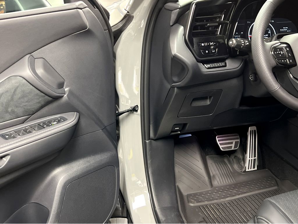 New 2026 Lexus TX 500h AWD image 41