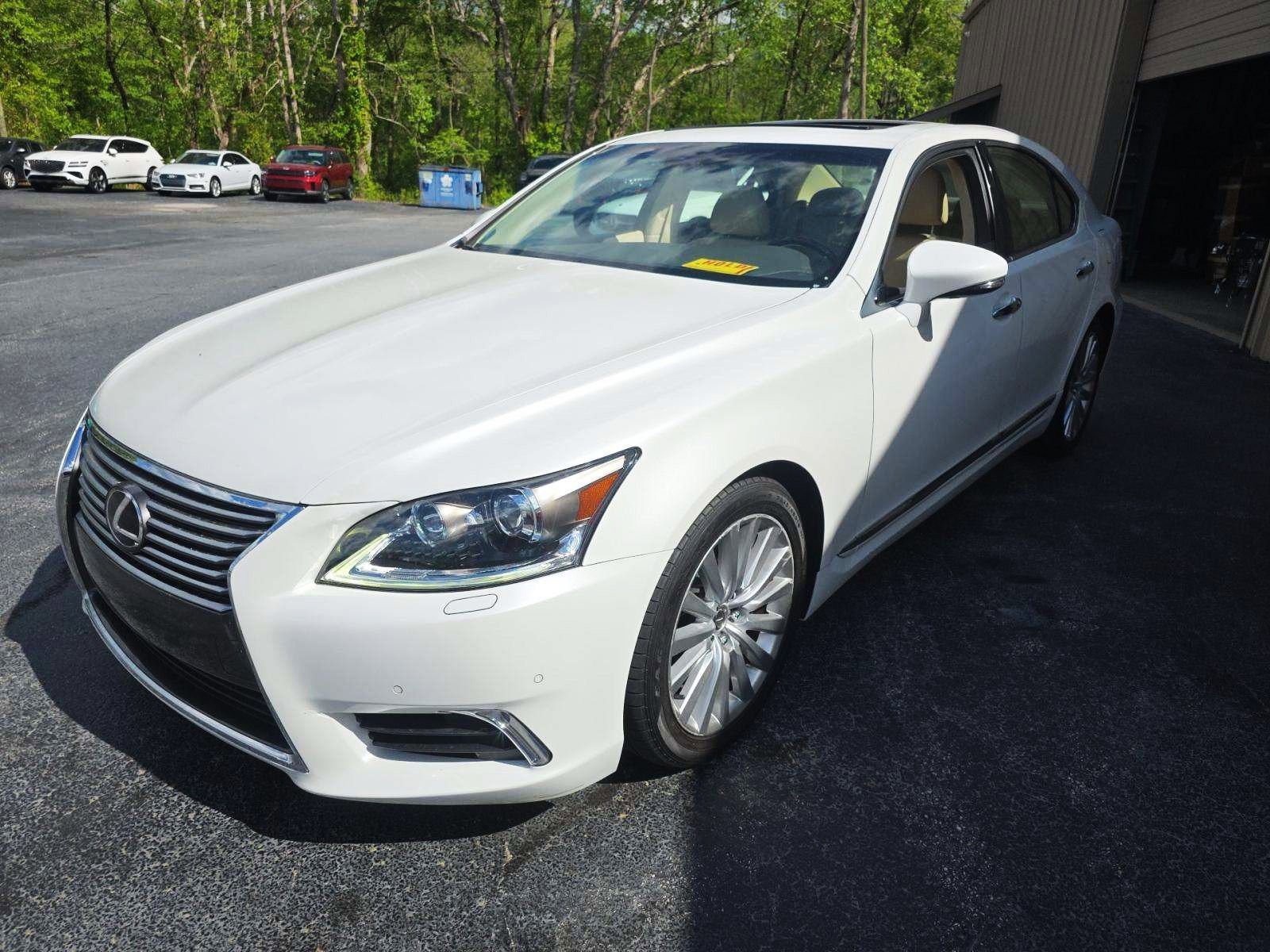 Used 2014 Lexus LS 460 w/ Comfort Package RWD image 2