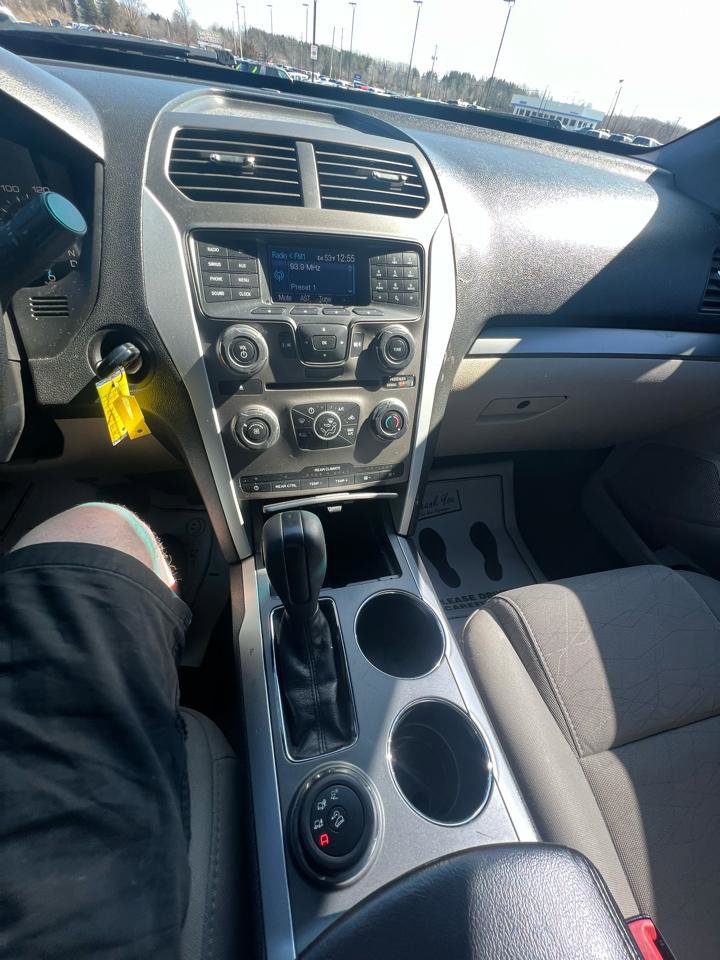 Used 2013 Ford Explorer 4WD w/ Class III Trailer Tow Pkg image 21