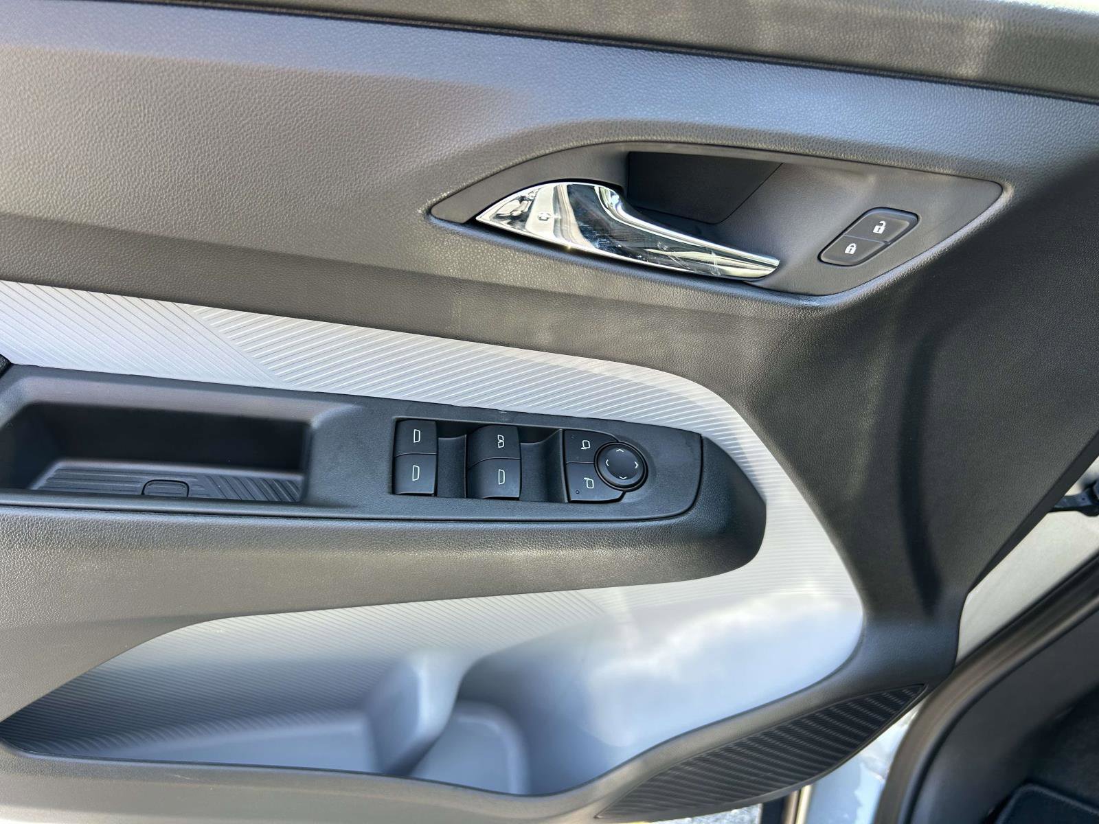 New 2027 Chevrolet Bolt RS FWD image 19