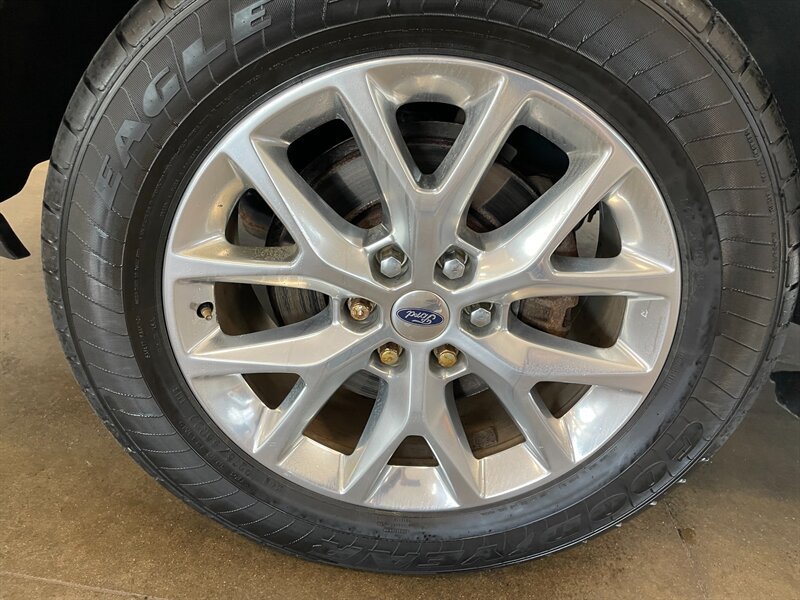Used 2017 Ford Expedition Limited AWD/4WD image 34