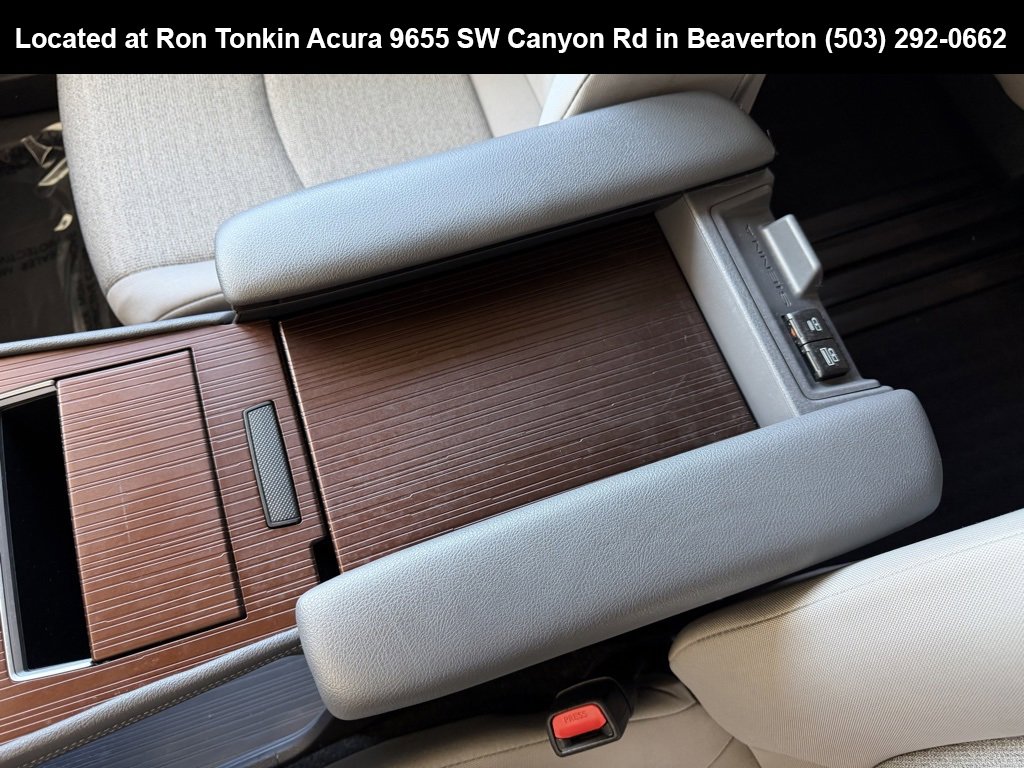 Used 2023 Toyota Sienna LE image 25