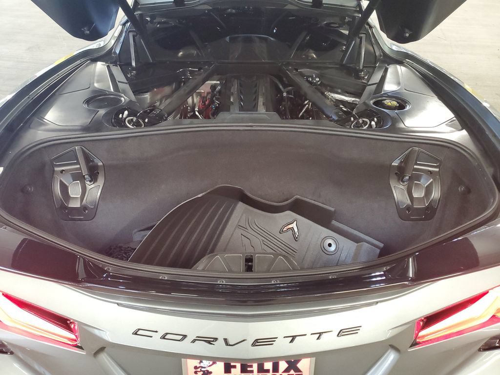 Used 2023 Chevrolet Corvette Stingray Premium Cpe w/ Z51 Performance Package RWD image 9