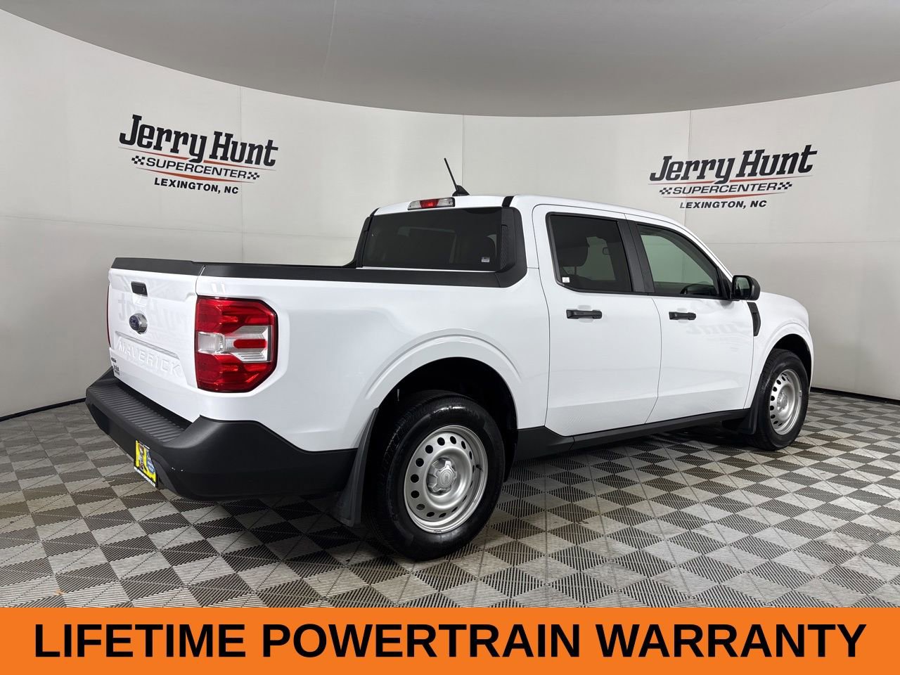 Used 2024 Ford Maverick XL image 5