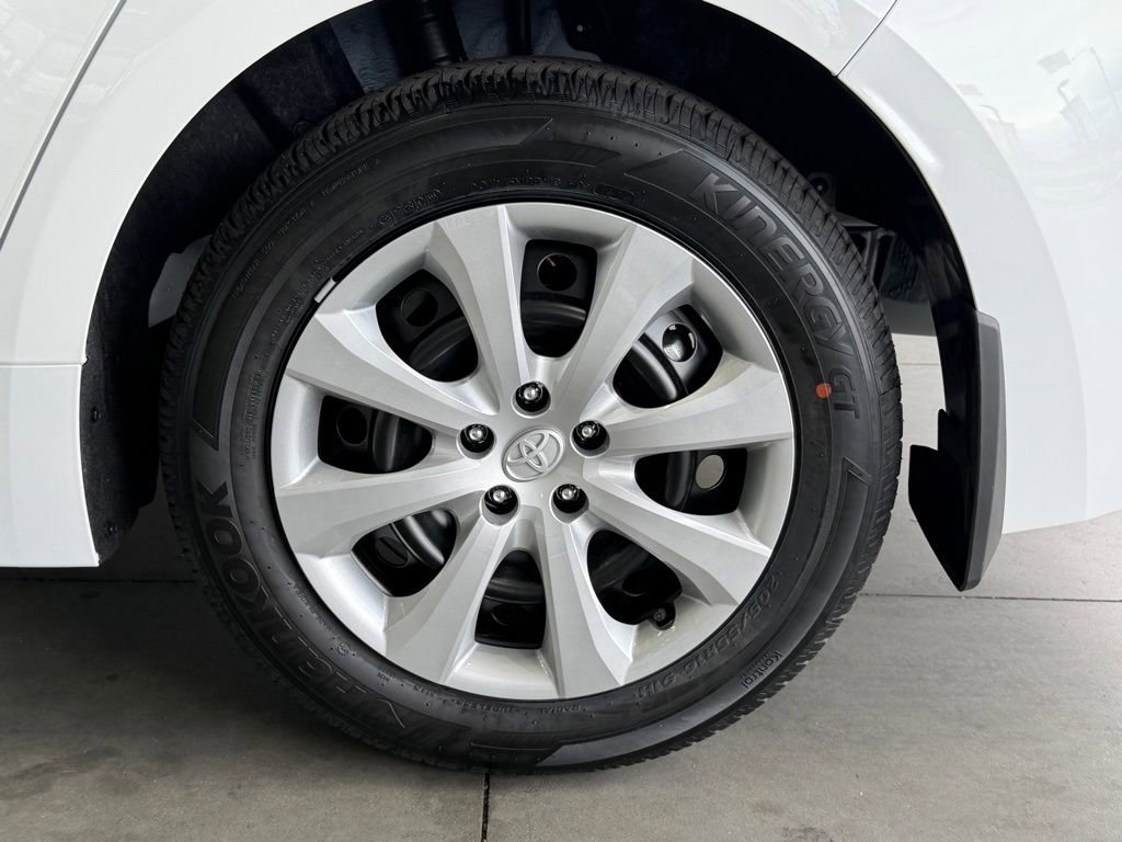 Used 2026 Toyota Corolla LE FWD image 16