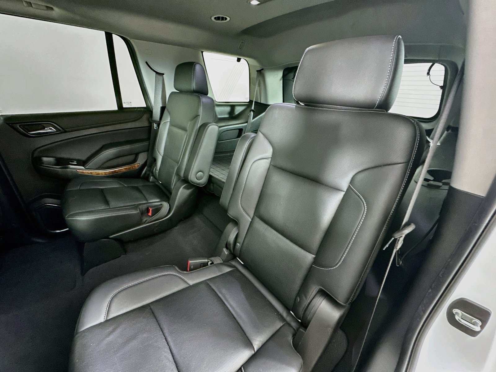 Used 2019 Chevrolet Tahoe Premier w/ RST 6.2L Performance Edition AWD/4WD image 36