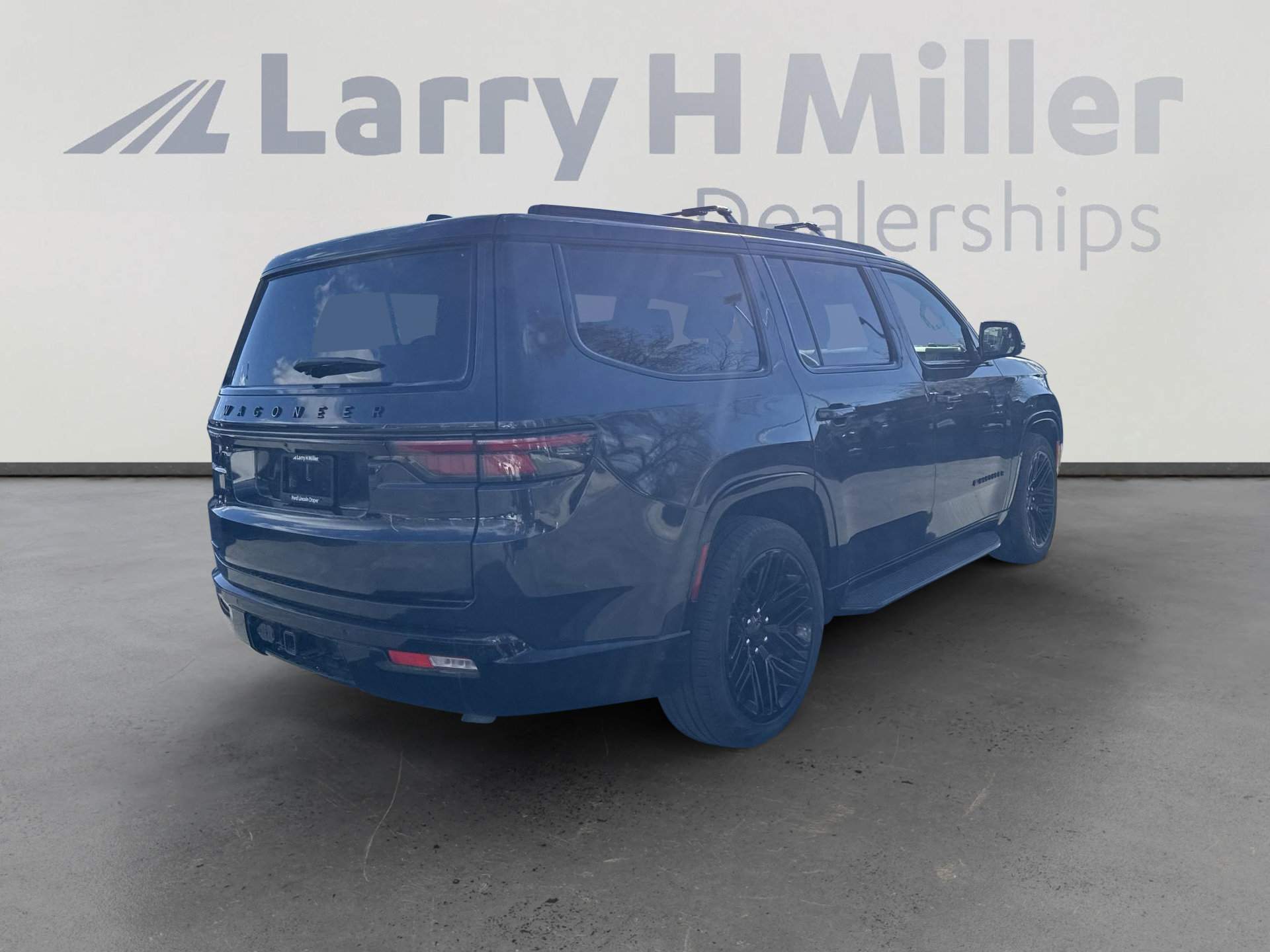 Used 2023 Jeep Wagoneer Series II w/ Convenience Group I image 8