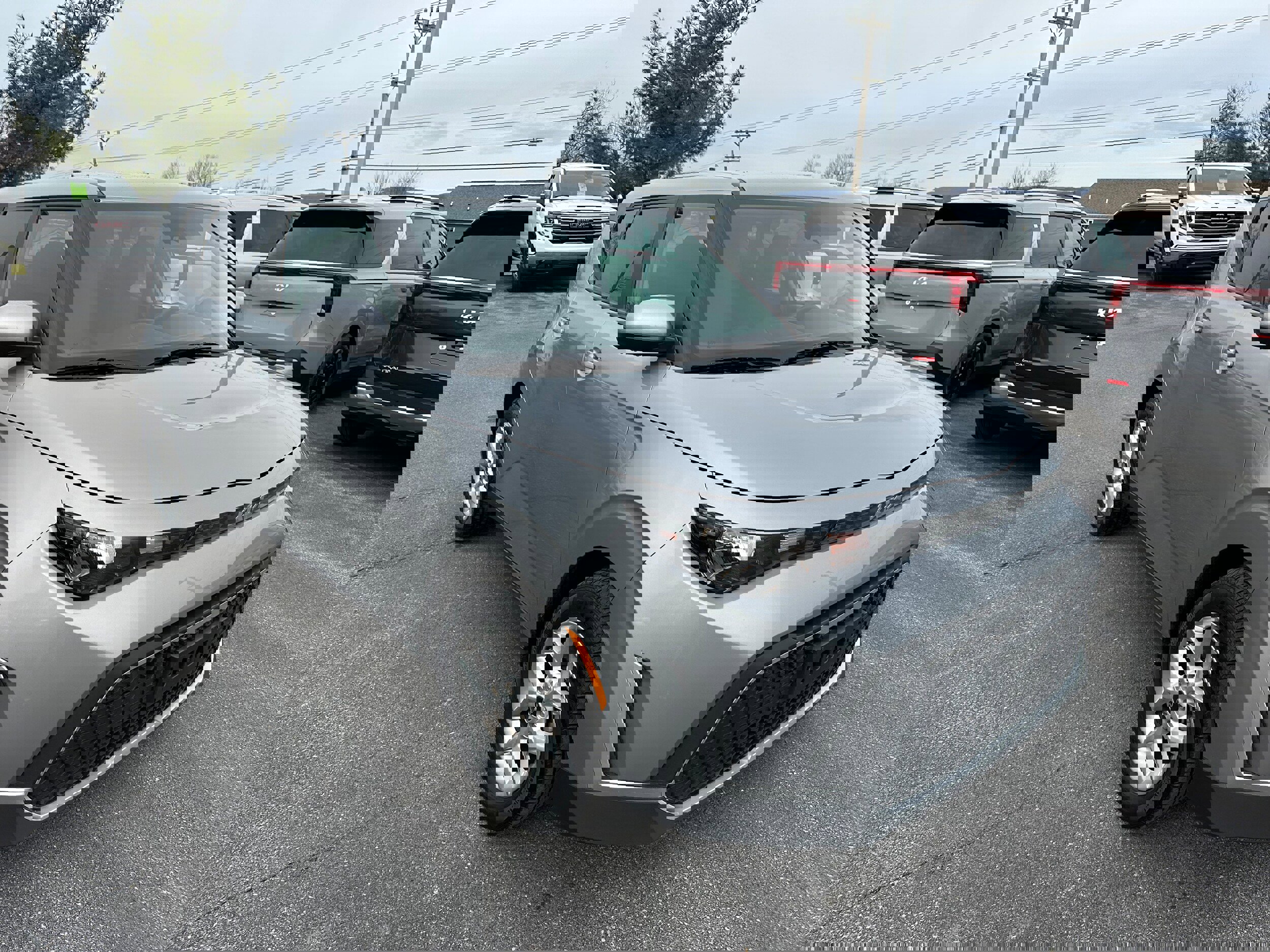 Used 2023 Kia Soul LX w/ LX Technology Package image 3