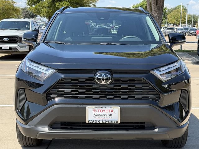 Used 2025 Toyota RAV4 XLE FWD image 8