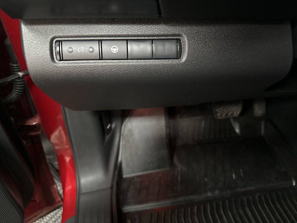 Used 2024 Nissan Pathfinder Rock Creek AWD/4WD image 31