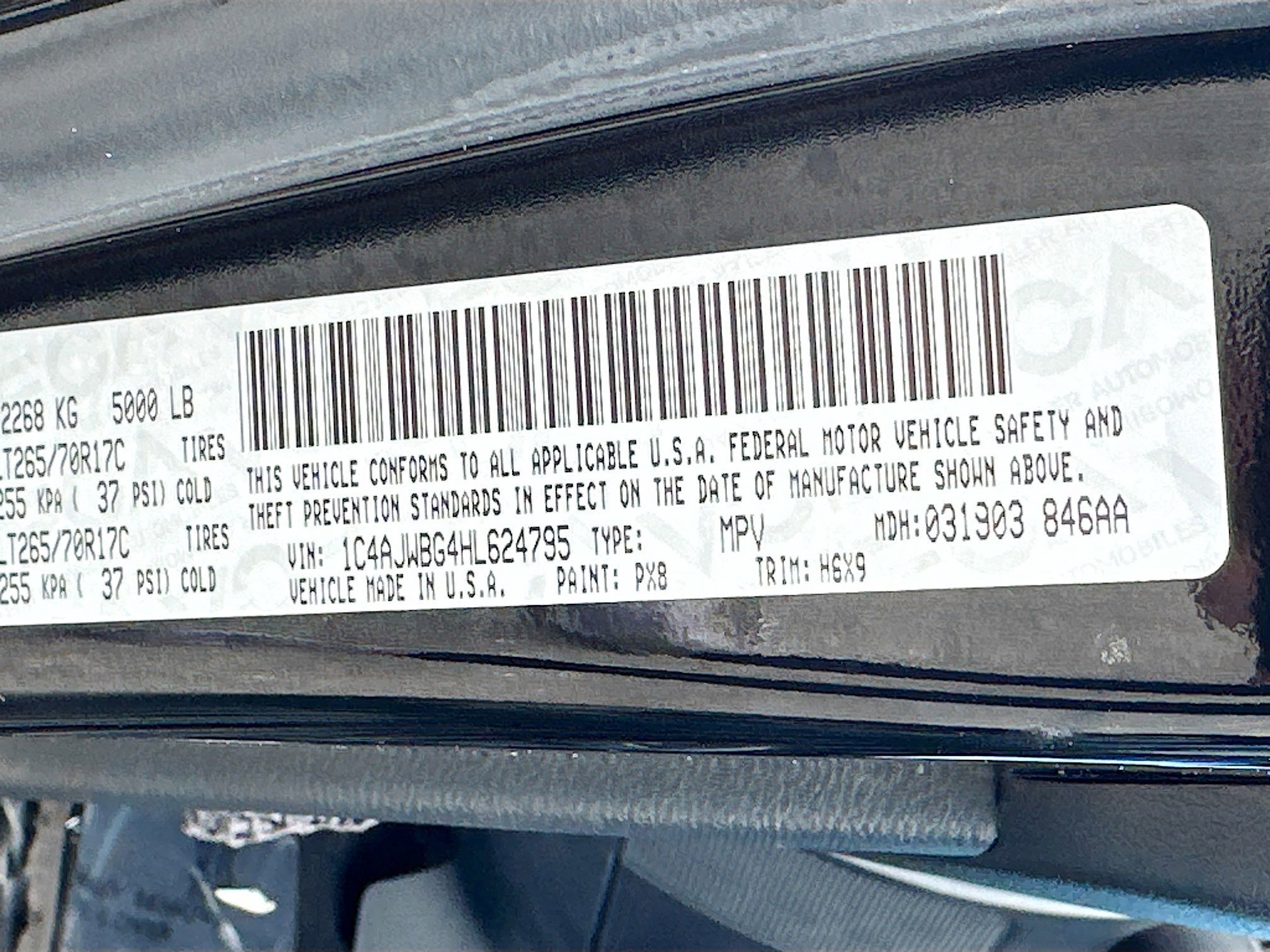 Used 2017 Jeep Wrangler Sahara image 32