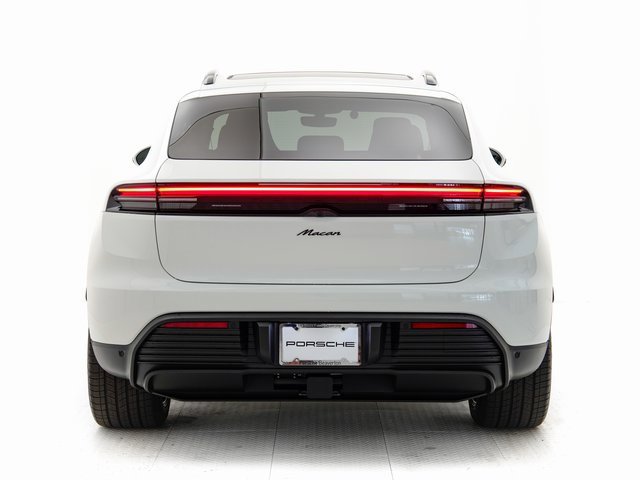 Used 2024 Porsche Cayenne image 35