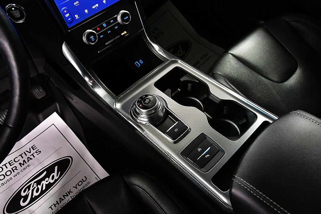 Used 2022 Ford Edge Titanium w/ Equipment Group 301A AWD/4WD image 24